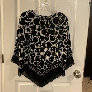 Alfani, ladies top, P/S, Triangle/V-Bottom